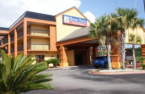 Crestview Hotel | Home Town Inn & Suites