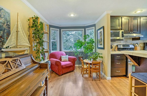 Picnic Point-North Lynnwood House | Home w/Hot Tub: 7 Mi to Edmonds Waterfront!