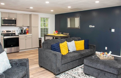 Clarksville Cottage | Home w/Hot Tub, Playset & Grills in Clarksville!