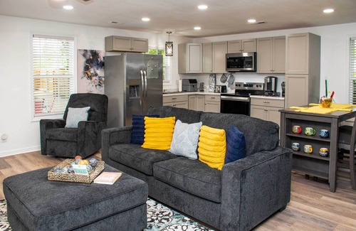 Clarksville Cottage | Home w/Hot Tub, Playset & Grills in Clarksville!