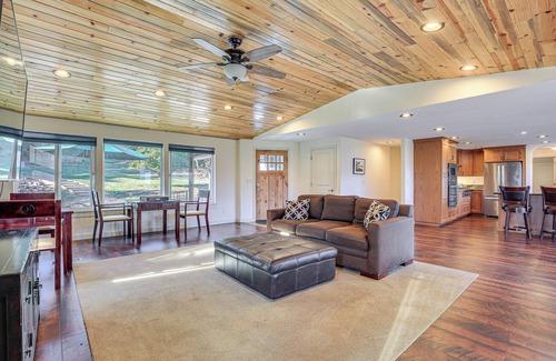 Stevenson House | Home w/Mtn Views & Hot Tub in Stevenson!