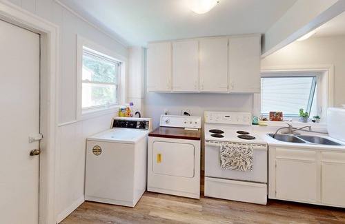 Saint John House | Home w/Office & Sunset View