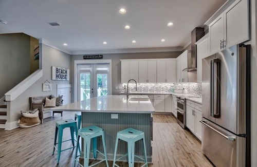 San Juan House | Home w/private pool, walk to deeded Beach Access, FREE 6 Seater Golf Cart!