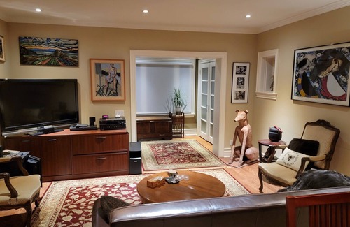 Greenwood - Coxwell House | Home with amenities walking distance to restaurants, pub & the beach