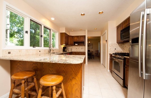 The Ranch House | Home with Animas Valley Views - 10 minutes from Downtown - 30+ day Rental