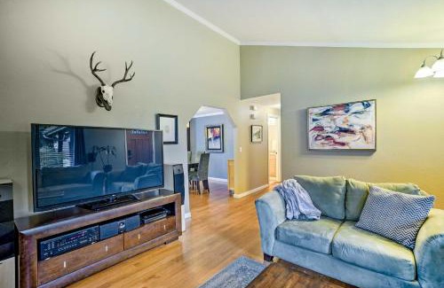 Picnic Point-North Lynnwood House | Home with Hot Tub 7 Mi to Edmonds Waterfront!