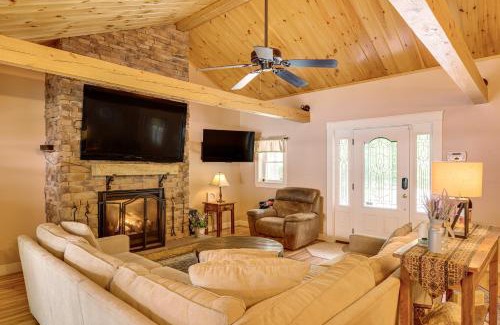 Plymouth House | Home with Outdoor Entertainment Area in Ashland!
