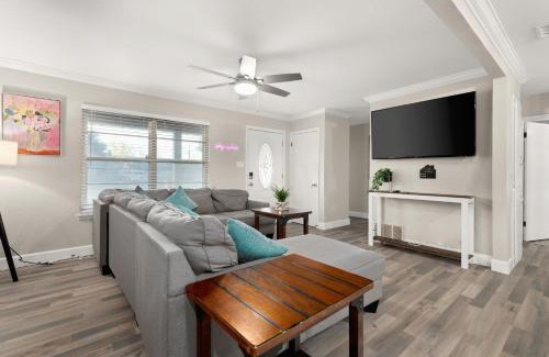 Lackland Terrace House | Home with pool and Hot tub in central San Antonio
