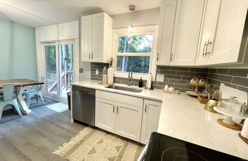 Northeast Raleigh House | Home with pool sleeps 12, unique family friendly space in the heart of Raleigh