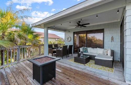 Butler Beach House | Home with Private Hot Tub Less Than 1 Mi to Butler Beach!