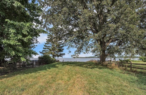 Toledo House | Home with water access ~3 minutes from Yacht Club