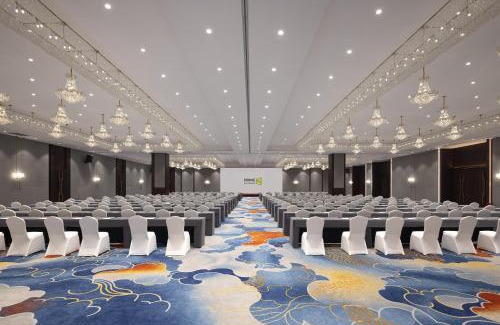 Chengdu Hotel | Home2 Suite by Hilton Chengdu Huaizhou New Town