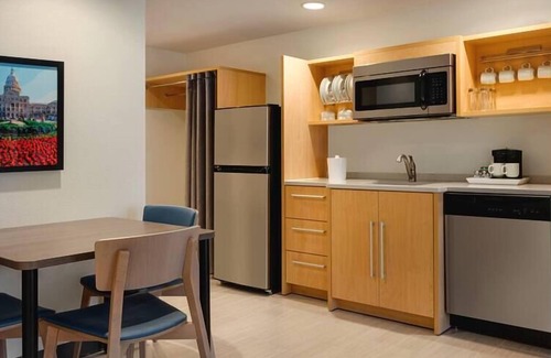 Austin Hotel | Home2 Suites By Hilton Austin South I-35