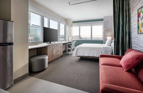 Downtown Denver Hotel | Home2 Suites by Hilton Denver Downtown Convention Center