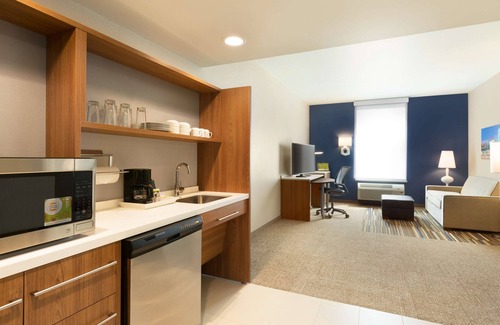 Glendale Sports and Entertainment District Hotel | Home2 Suites by Hilton Glendale - Westgate