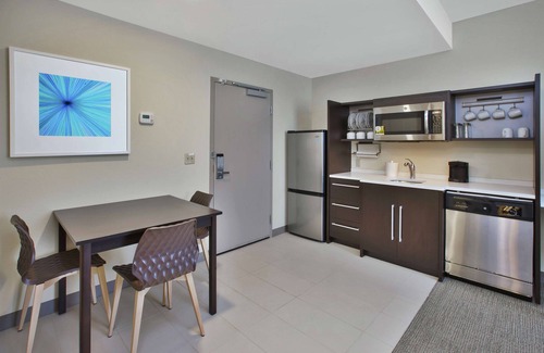 Holland Hotel | Home2 Suites by Hilton Holland