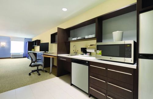 Deco Hotel | Home2 Suites by Hilton Houston Willowbrook