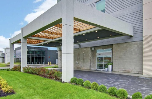 Dorval Hotel | Home2 Suites By Hilton Montreal Dorval