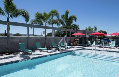 Airport North Hotel | Home2 Suites By Hilton Orlando Airport