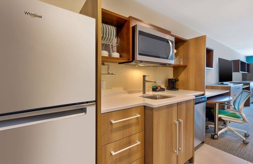 Saginaw Hotel | Home2 Suites by Hilton Saginaw, MI