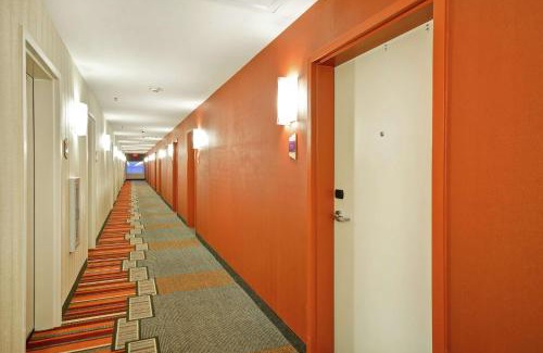 Brownsville Hotel | Home2 Suites by Hilton Brownsville