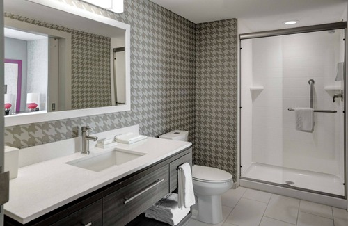 Fairgrounds Hotel | Home2 Suites by Hilton Louisville Airport/Expo Center, KY