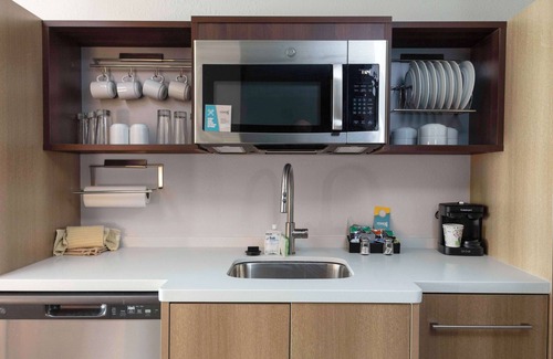 Plymouth Hotel | Home2 Suites by Hilton Northville Detroit