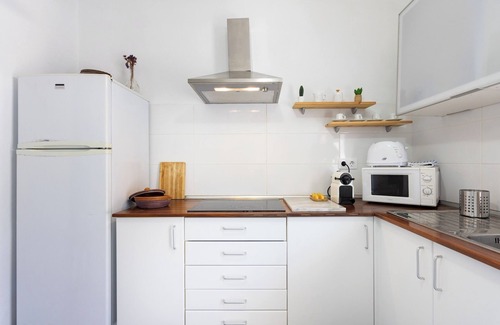 Llano del Moro Apartment | Home2Book Garden Haven Apt BBQ, Classic & Cozy