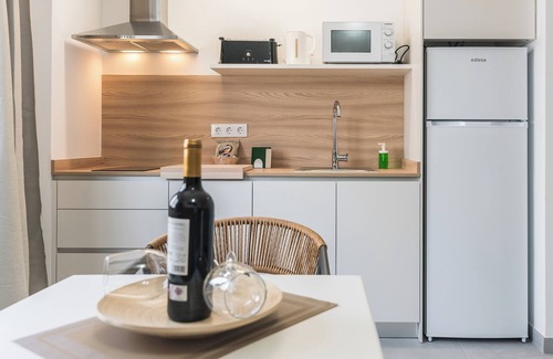 Vecindario Apartment | Home2Book Modern Studio & Roof Access