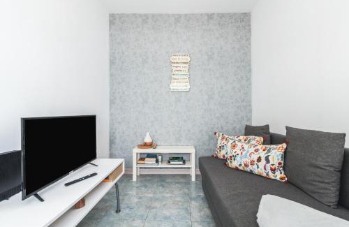 Pozo Izquierda Apartment | Home2Book Stunning BeachFront Apt, Pozo Izquierdo