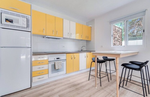 Sonnenland Apartment | Home2Book Stylish Apt Terrace & BBQ, Maspalomas