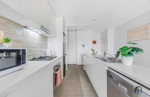 Homebush Apartment | Homebush3房可住7人配套厨房大公寓
