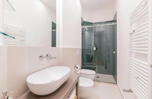 Zona Zara Apartment | Homeby, Casa Isella