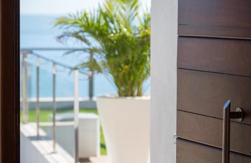 Acoran Villa | HomeForGuest Villa with Sea Views, Pool, Spa, Gym, Cinema & ProAudio - HomeForGuest