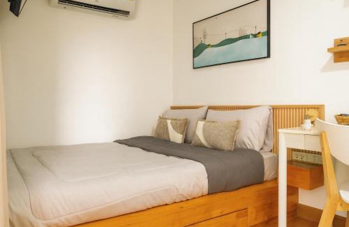 Lat Krabang Ski Chalet | Homeku Guesthouse Room 3 Cozy Stay Close to Suvarnabhumi Airport