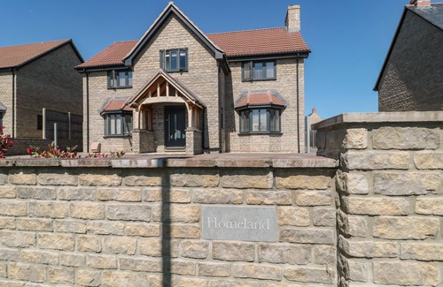 Somerton Cottage | HOMELAND, family friendly, with a garden in Somerton