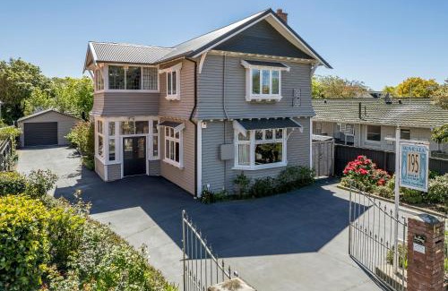 Edgeware Bed & Breakfast | Homelea Bed and Breakfast