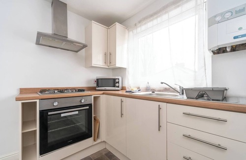 Scunthorpe Apartment | Homely 1BD Apt with Free Street Parking