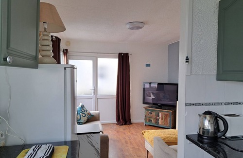 Bridlington Ski Chalet | Homely 2-Bed Chalet in Bridlington - Free WiFi