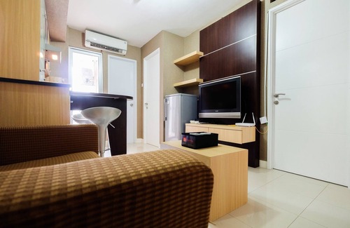 Jatinegara Apartment | Homely 2 Bedroom at Bassura City Apartment By Travelio
