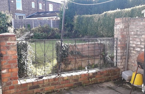 Northenden House | Homely 4-bed House in Manchester