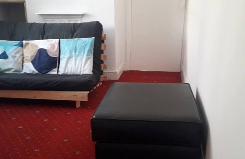Northenden House | Homely 4-bed House in Manchester