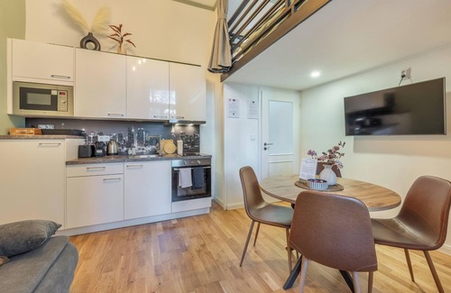 Nove Mesto Apartment | HOMELY - Central 2BR Apartment for 8 guests with Self Check-In