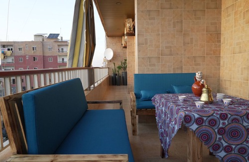 Tyre Apartment | "Homely Comfort, Moments from Clean Beaches, Historical Sites and Cozy Cafes!"