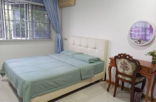 Kuching Apartment | Homely Comforts: 2B Flat in Kuching