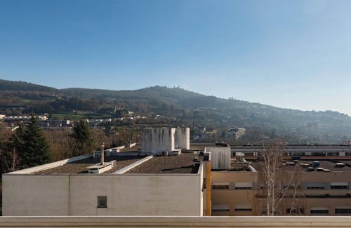 Guimaraes Apartment | Homely Large Flat | Balcony