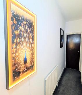 Thorpe Satchville House | Homely Long Stay, Breakfast, Games and Projector