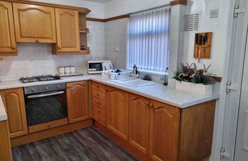 Leeds House | Homely space - walking distance to city centre w/free parking & Netflix