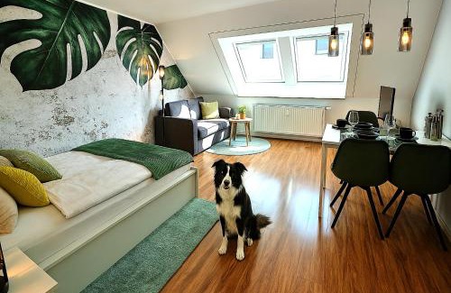 Pasing - Obermenzing Apartment | HOMELY STAY Serenity Greens - Stylisch Studio-Apartment with kitchen - 15 min from Oktoberfest -pet friendly
