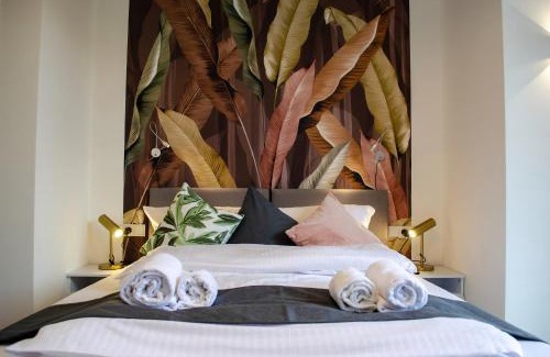 Sendlinger Feld Apartment | HOMELY STAY Studio 8 - Relaxed Self-Check-In room in Munich
